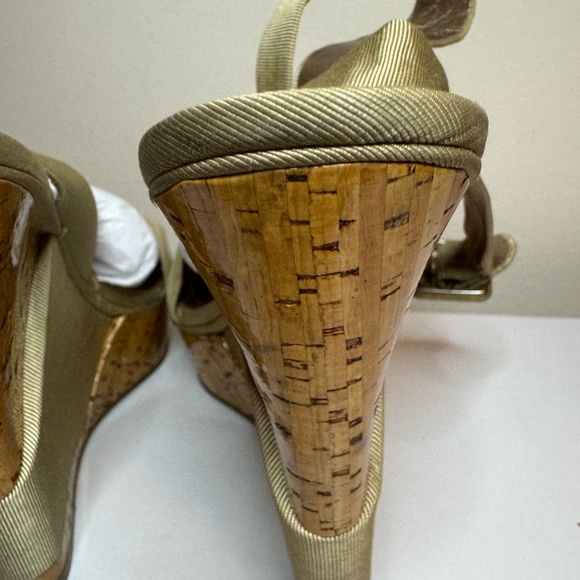 BCBG Heels Wedges Thick Straps Tan Size 10 - Picture 12 of 16